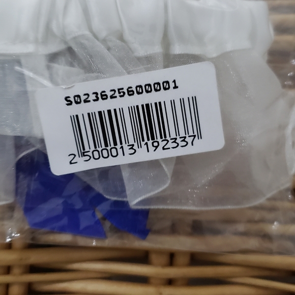 NWT- White and Blue Garter with Rhinestone Accent - Picture 3 of 6